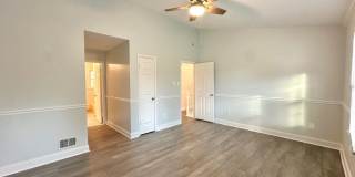 7827 BOLD LION Lane Gallery 17