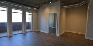 3833 N Broadway Gallery 72