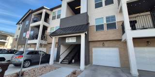 Charming 3 Bed Riverton Condo Minutes from Mountain View Village!!! Gallery 1
