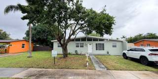 Spacious & Charming 3 bed 1 bath remodeled home with a large backyard! Gallery 1
