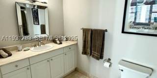 20201 E Country Club Dr Gallery 44