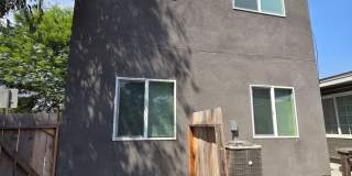 4 bed 2 bath House on Adobe Gallery 1