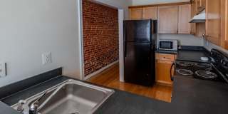 1712 THAMES Street Gallery 6