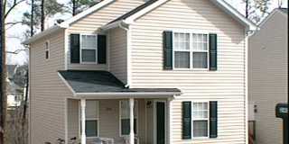 2401 Laurel Falls Lane ~ 3 bedroom / 2.5 bathroom ~ Single Family house 2401 Laurel Falls Lane ~ 3 bedroom / 2.5 bathroom ~ Single Family house Gallery 1