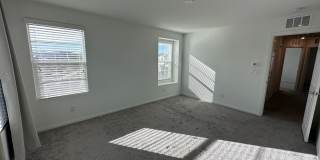 Henderson Townhome for rent Gallery 37