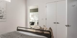 Stunning one bedroom unit in The Wedgewood section of town. Gallery 21