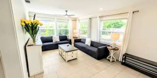 Annual furnished Updated 4-Bedroom Pool Home with Spacious Living Areas Gallery 12