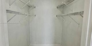 10431 N Kendall Dr Gallery 7