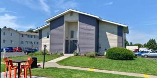 Adams Square Gallery 15