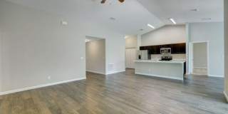 586 Southwest Laconic Avenue Gallery 12