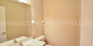 Spacious 4-Bedroom Johnston Home with 3-Car Garage Gallery 11