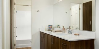 eaves Seal Beach Gallery 6