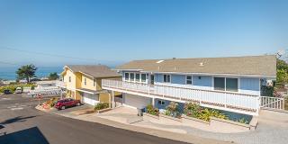4 bedroom two story home in Cayucos Gallery 1