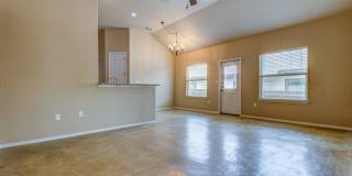 Nice 3 Bedroom Duplex located in New Braunfels! Gallery 4