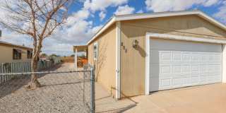 Spacious Home with Over-sized 2 Car Garage Gallery 1