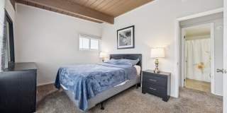 Belcrest Plaza Gallery 20