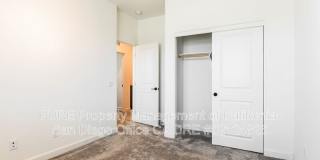 812 Mateo Street Gallery 13