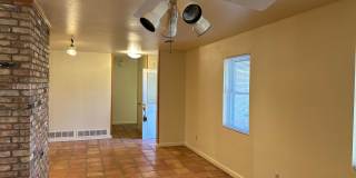 3/2/2 Newly painted! ALL BILLS PAID! Gallery 4