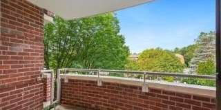 5800 NICHOLSON Lane Gallery 22