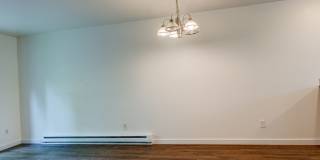 3 Bedroom/2.5 bathroom townhouse centrally located Oak Harbor Gallery 8