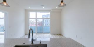 Luxury Northern Liberties Condo Gallery 9