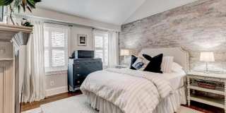 Charming 2 Bedroom/1.5 Bathroom Townhome with Detached Garage in Federal Hill, Baltimore, MD! Gallery 13