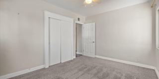 4517 N 10TH Avenue Gallery 19