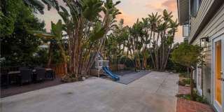 1044 Noria Street Gallery 25