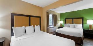 Cleveland - Westlake Gallery 32