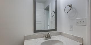 Fresh and so Clean Clean Close to Everything! Gallery 13