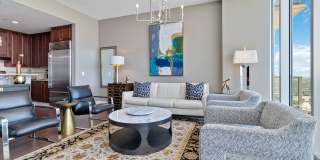 610 E Market St #2915 Gallery 4