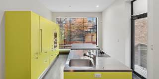 44 E Cedar Street Gallery 10