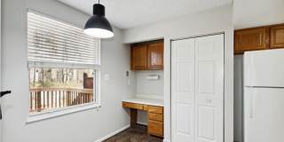 704 SUFFIELD DR Gallery 10