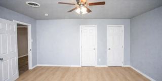 4211 49th Street Gallery 4