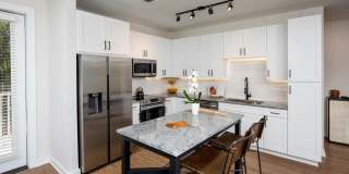 Town Triangle Crossing Gallery 22