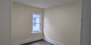 1149 Fleming, 2 bedroom house with basement and garage. Gallery 7
