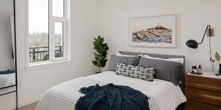Verso Gallery 45