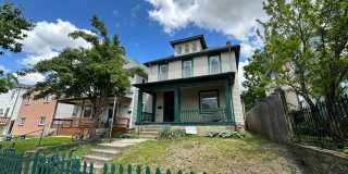 Indianola Ave 1462 NPR Gallery 1
