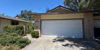 2 bedroom Fair Oaks charmer Gallery 1