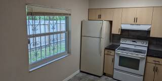 4512 E 10th Ave Gallery 1