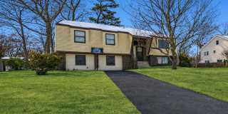5BR Jackson Home with Yard and Deck Gallery 1
