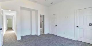 2113 Wright Street Gallery 8