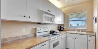 100 Shore Court Gallery 18