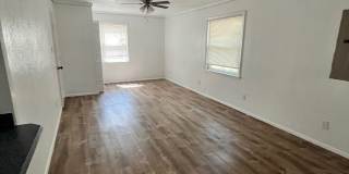 110 Leighton Drive Gallery 15