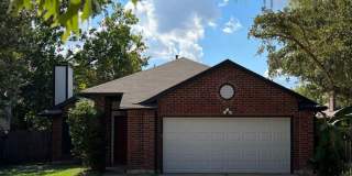 4 Bedroom near Tesla! Gallery 1