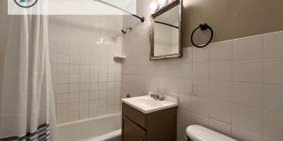 2 Bed 1 Bath House with Garage Gallery 6