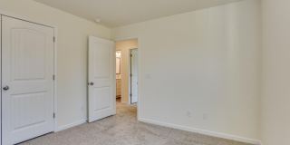 323 Suncrest Court Gallery 21