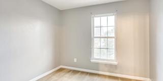 25242 DUNVEGAN Square Gallery 27