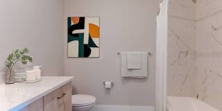 Creekline at Fairfield Gallery 11