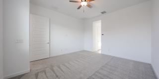 Beautiful 4 bedroom plus den home in Aloravita Gallery 30